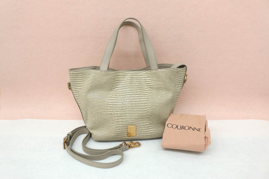 쿠론 토트 크로스백