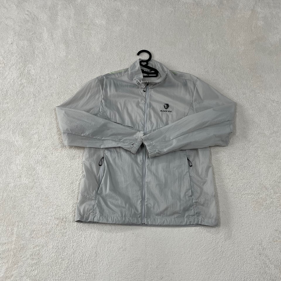 L 블랙야크 2024 경량 바람막이 100