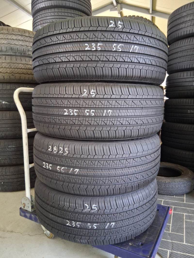 넥센AH8 (25년) 2355517 중고타이어 90%이상급 (한대분)