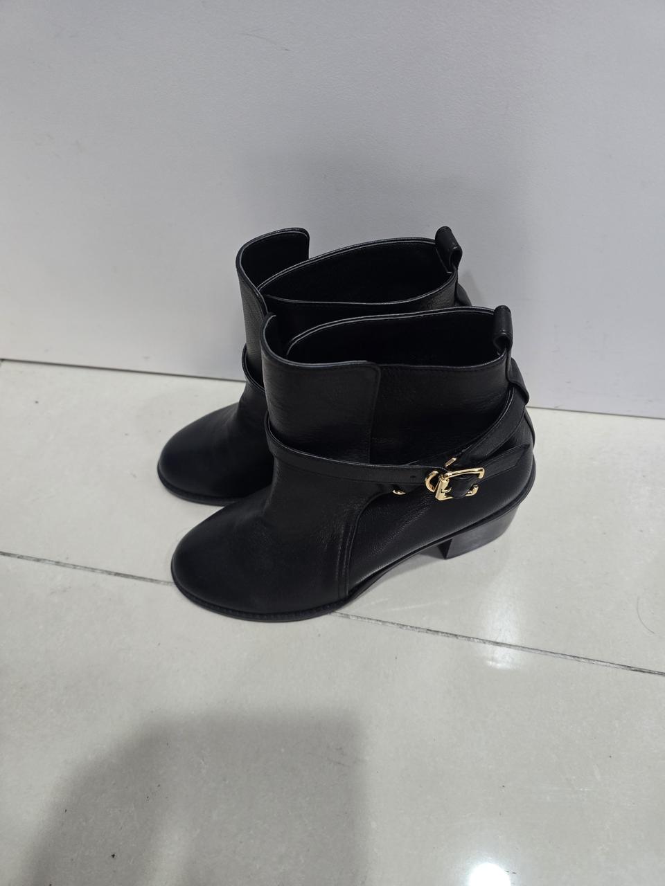 지젤슈즈 가죽 앵글부츠230  미사용