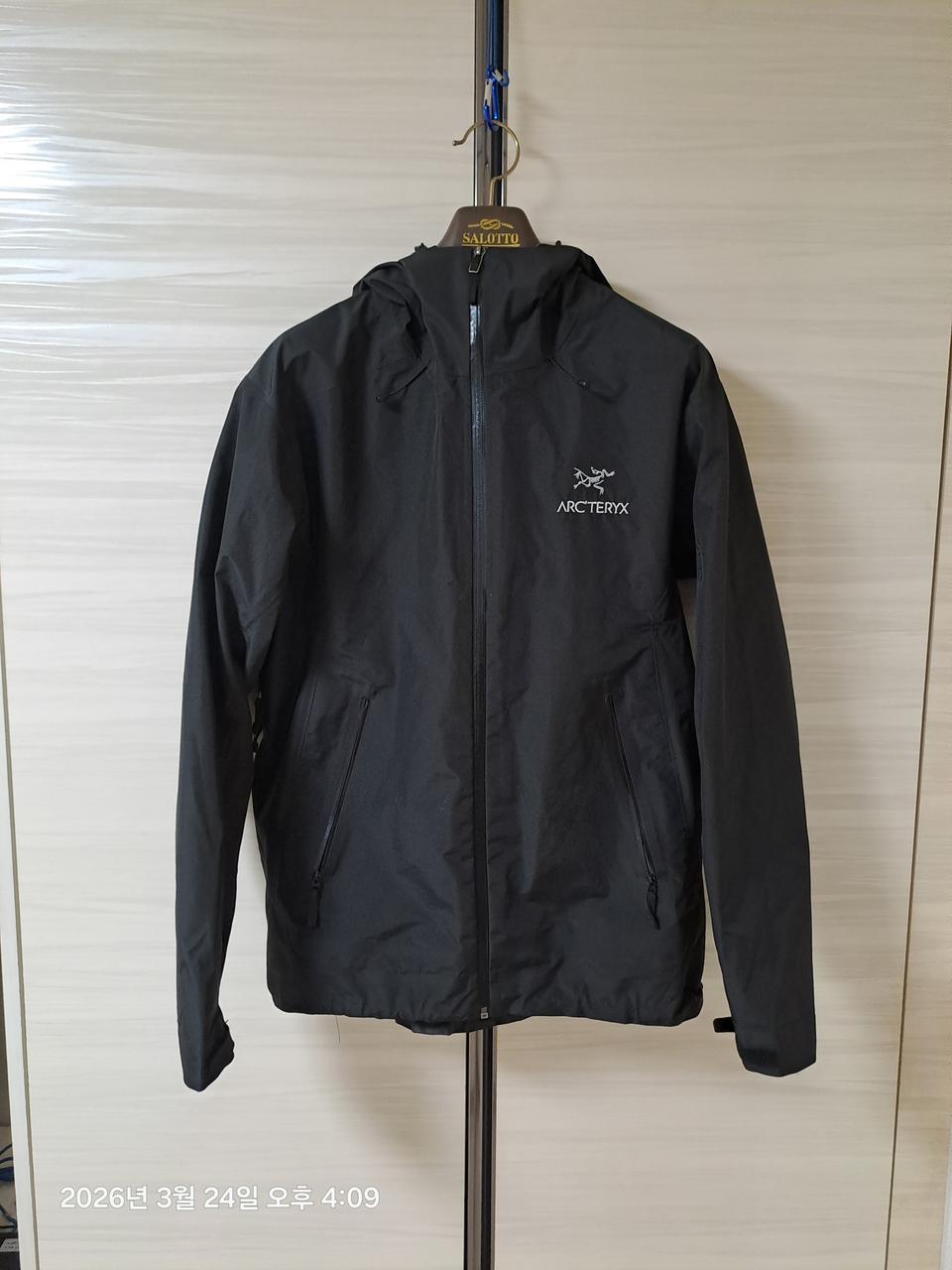 아크테릭스 고어텍스 바람막이