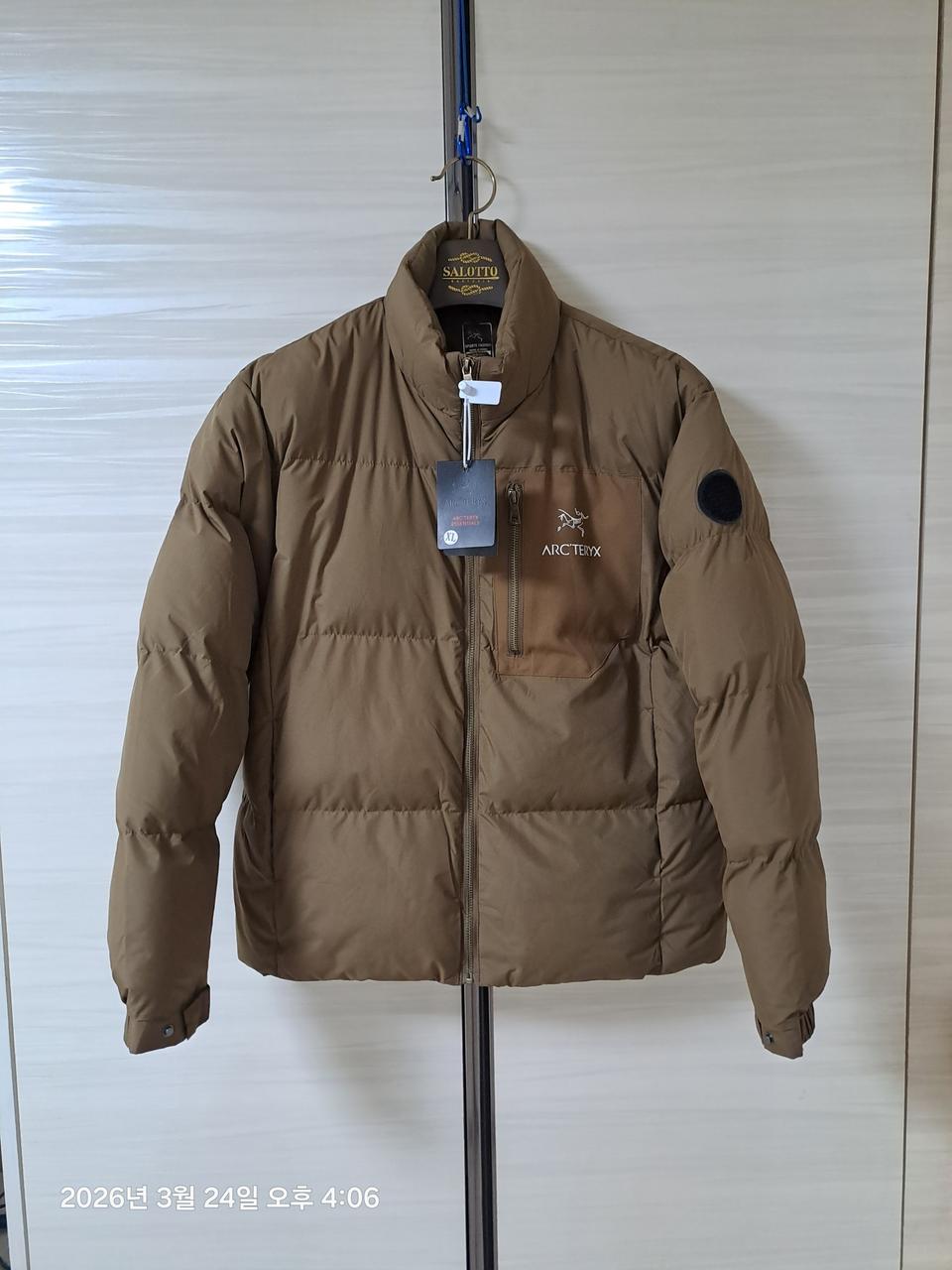 아크테릭스 패딩