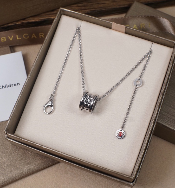 불가리 목걸이