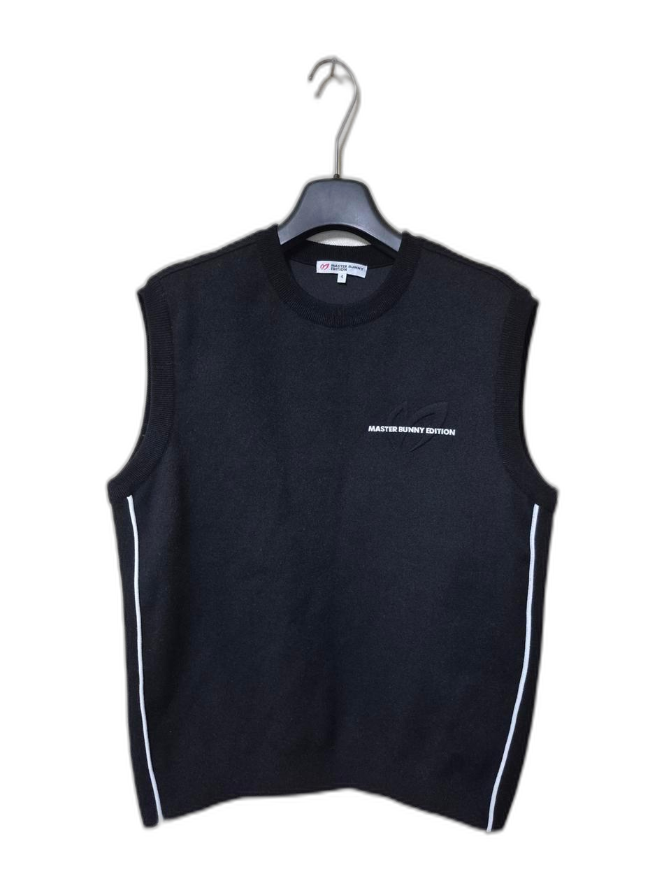 마스터바니 엠보로고 니트 베스트