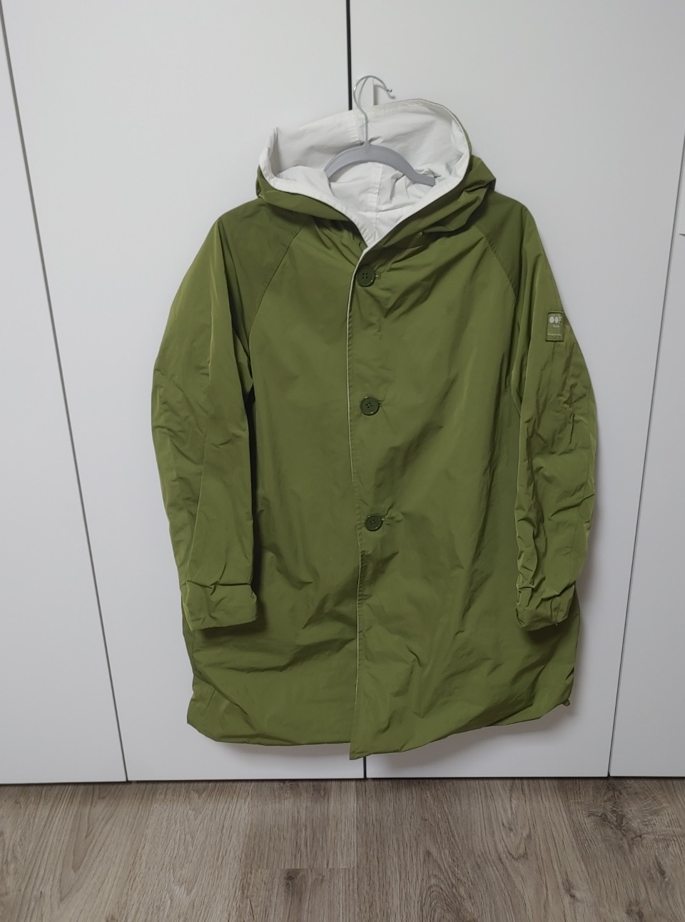 만다리나덕   리버시블 그린 /화이트  자켓