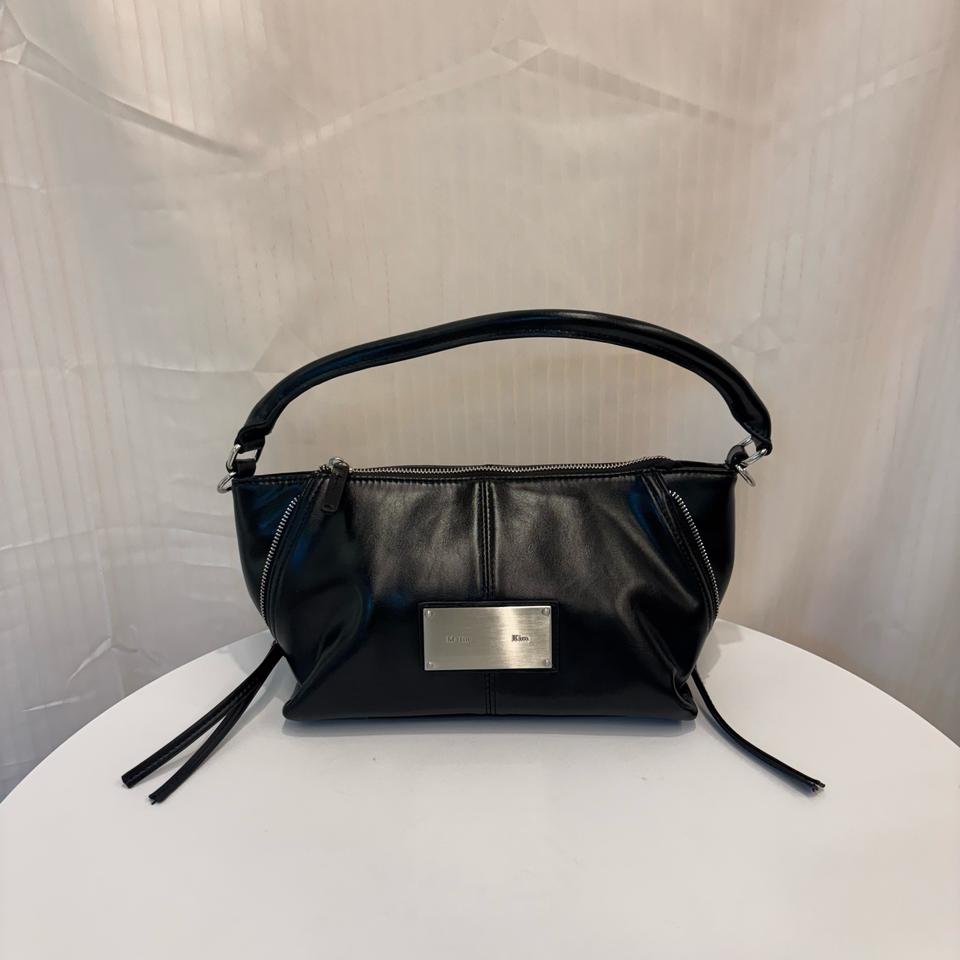 정품 마뗑킴 사이드지퍼 숄더백