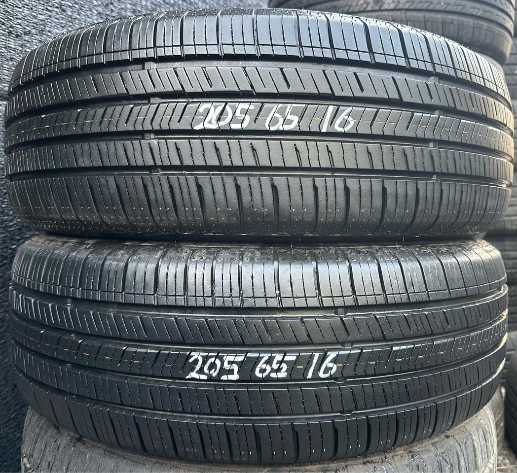 205 65 16중고타이어2개2056516