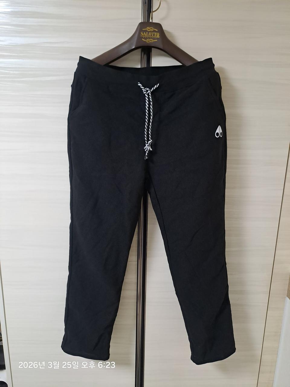 무스너클 트레이닝바지