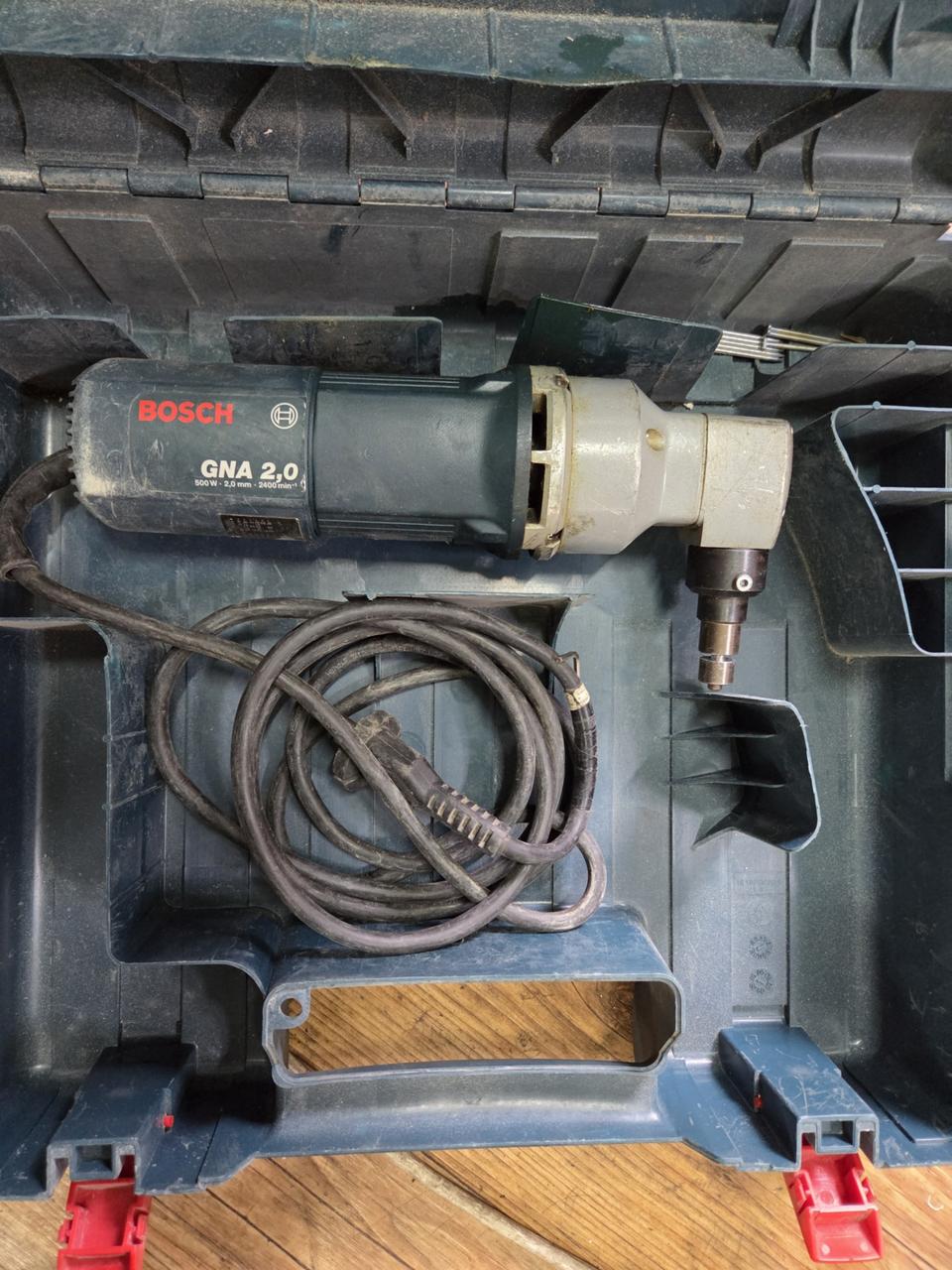 보쉬 리블러 GNA 2.0 철판절단 컷팅기