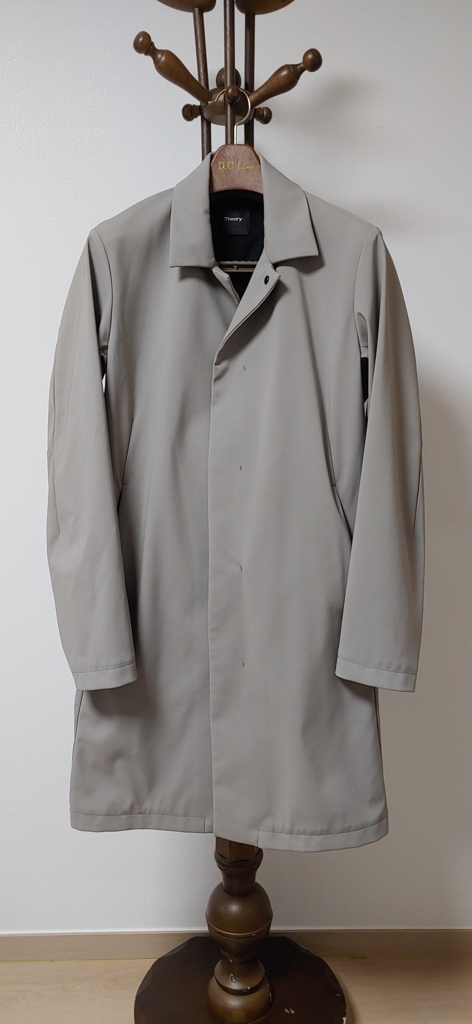 새제품급 정품)띠어리 트렌치코트(100~105)