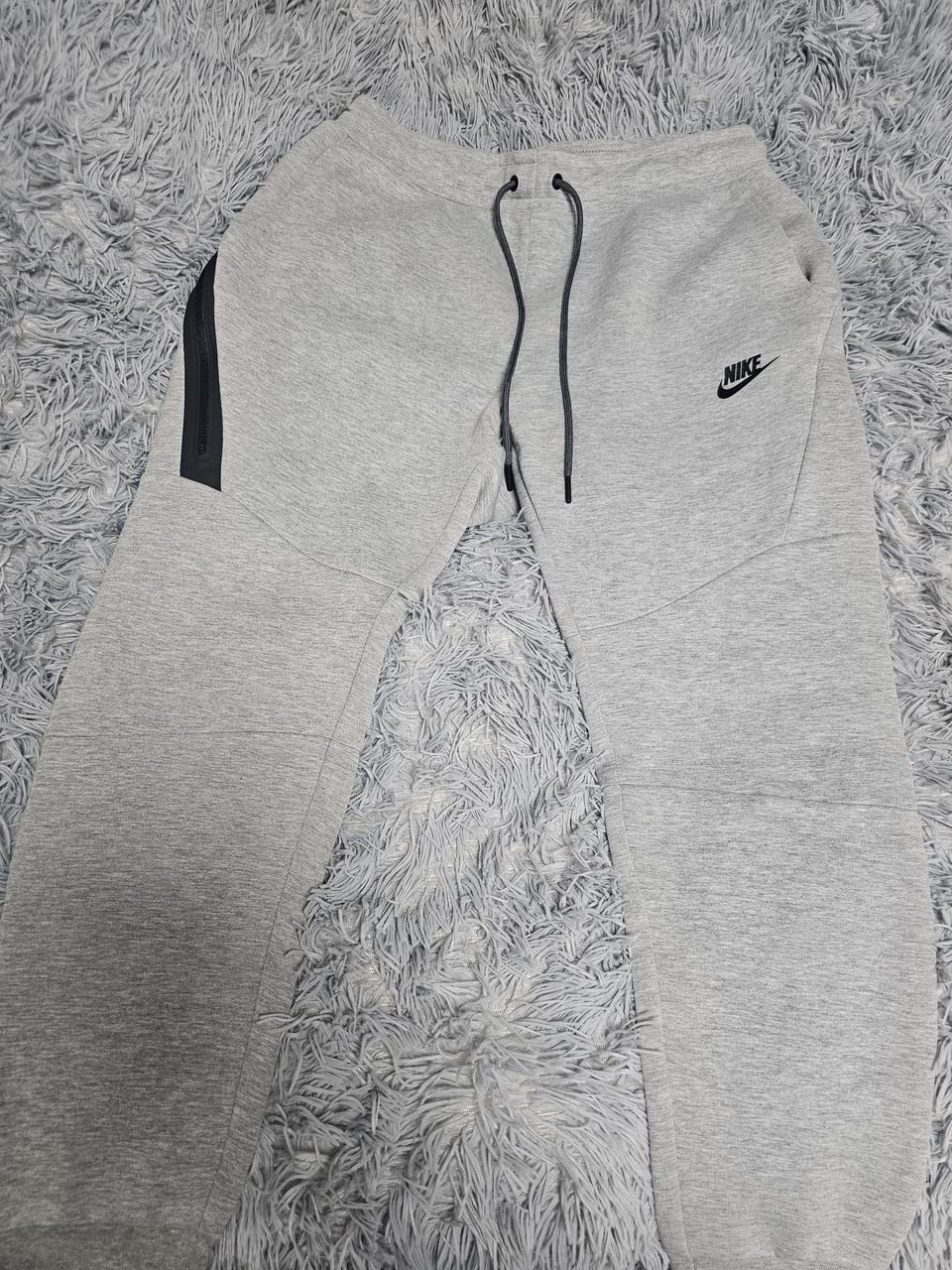 나이키 테크팩 하의 팝니다