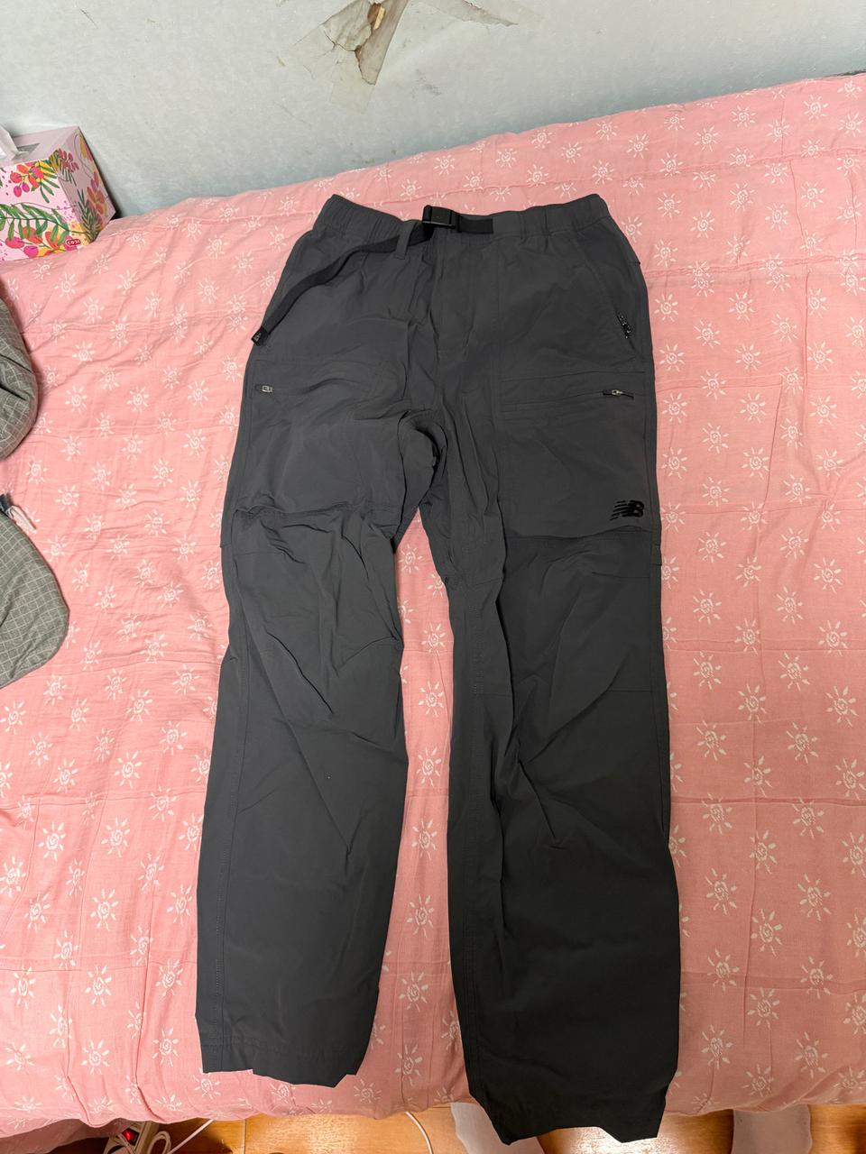 뉴발란스 트레일 카고팬츠 M사이즈 그레이 실착1회 새상품급 판매