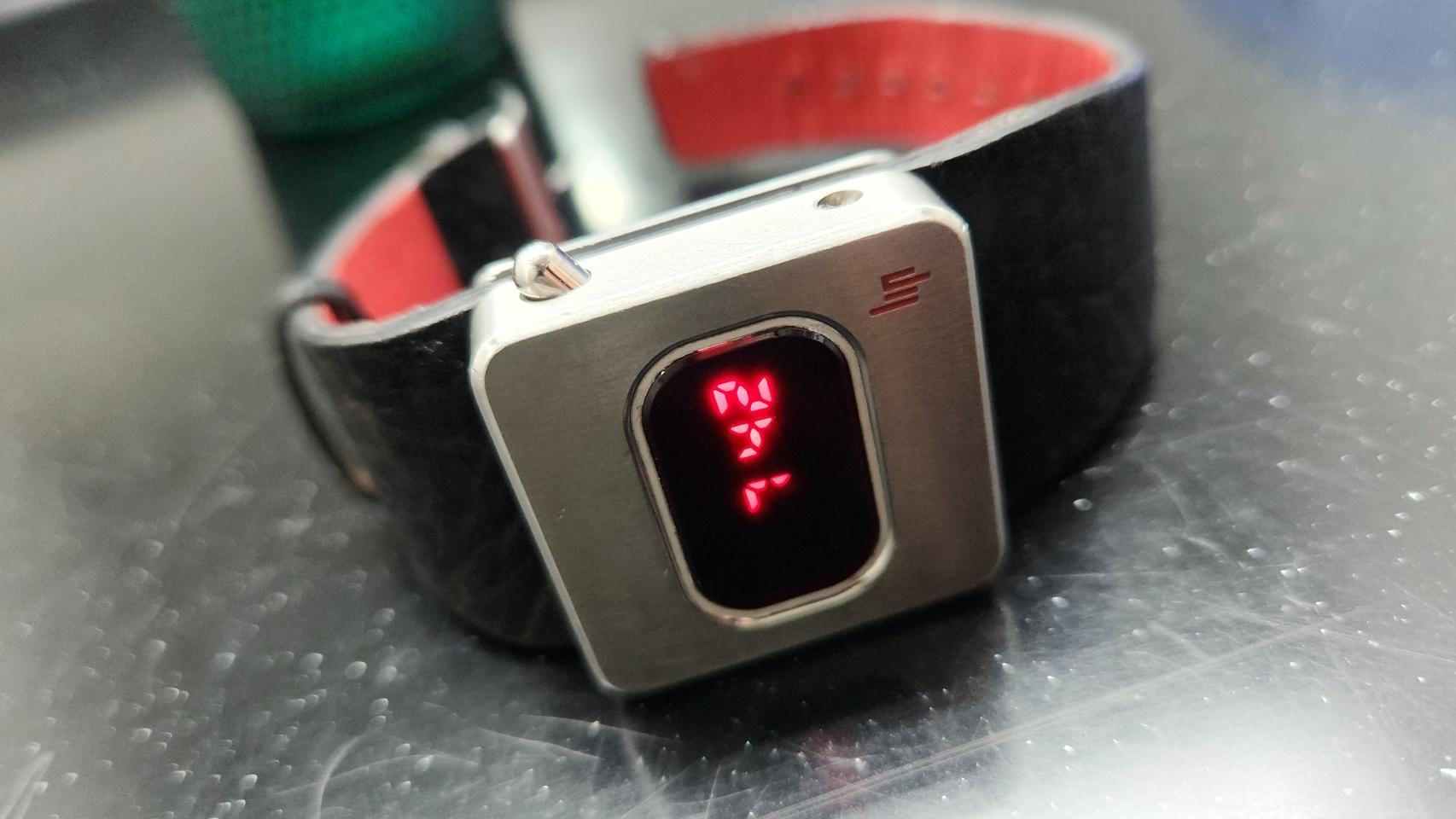 # 빈티지 lip 프랑스 립 다이오드 LED 정품시계 급처 / 빈티지시계