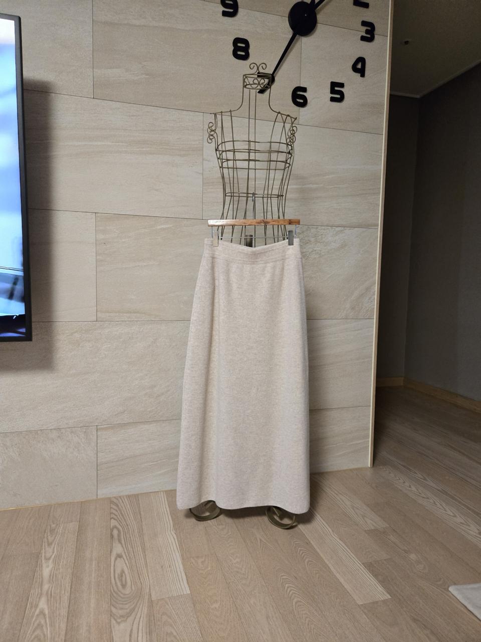 [F] O'2ND 오즈세컨 울 니트 롱 스커트 2025