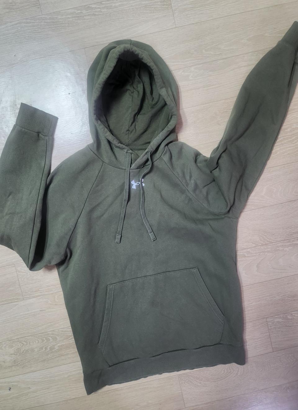 언더아머 후드티 95