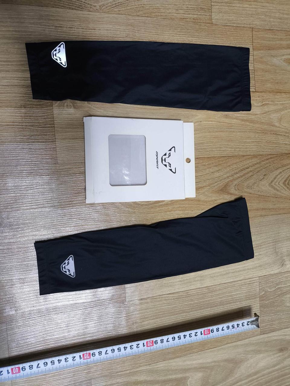 다이나핏 스포츠 베이직 탈퇴 블랙 색상 팔토시입니다나일론 87%,