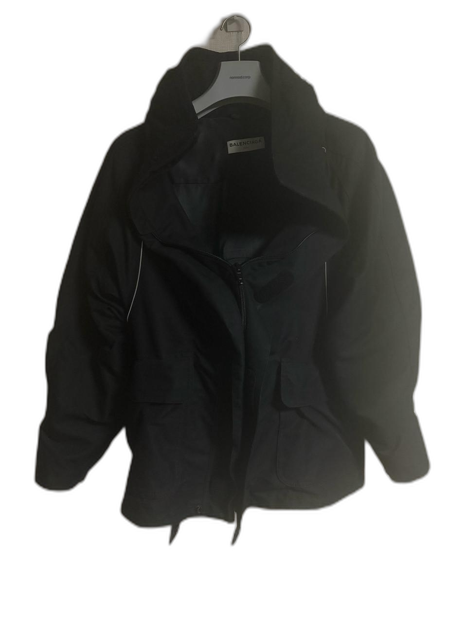 [38]17FW 발렌시아가 스윙 쉘파카