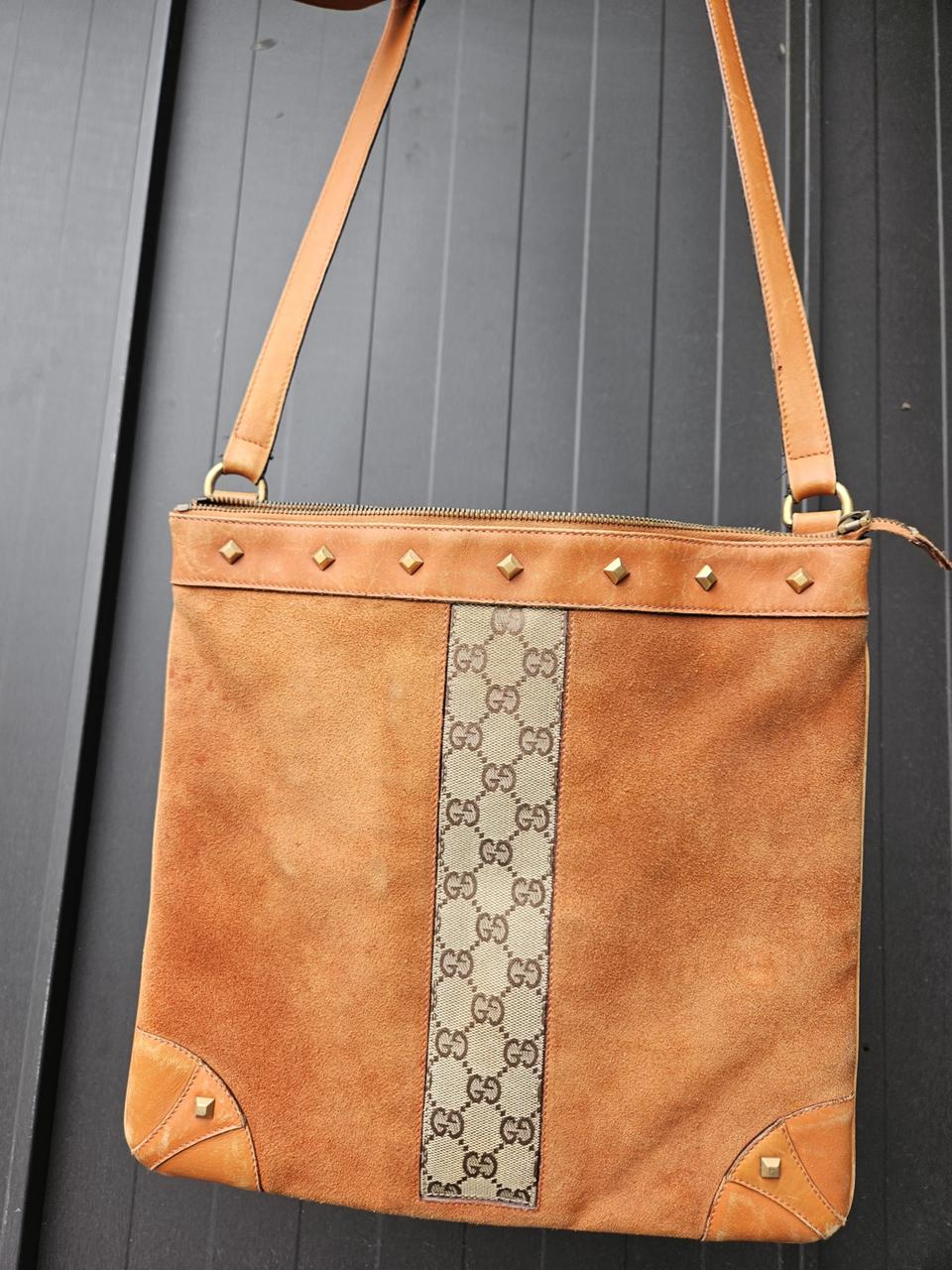 구찌 정품 스터드 크로스백 메신저백(마지막할인)