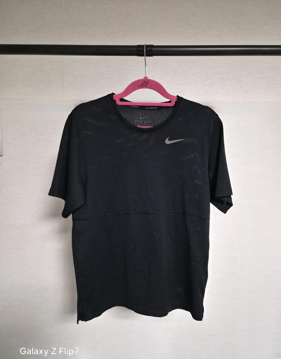S) 나이키 드라이핏 러닝 반팔 티셔츠