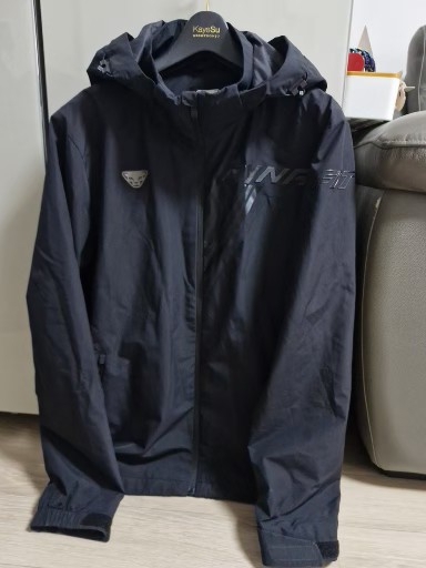 다이나핏 바람막이 M