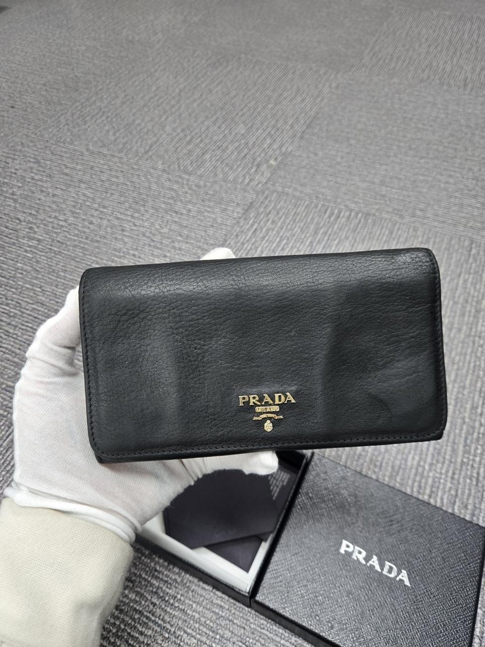 [특가][정품] 프라다 사피아노 가죽 장지갑