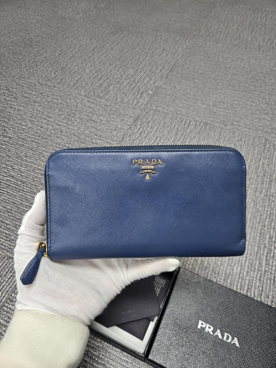 [특가][정품] 프라다 사피아노 지퍼돌이 장지갑
