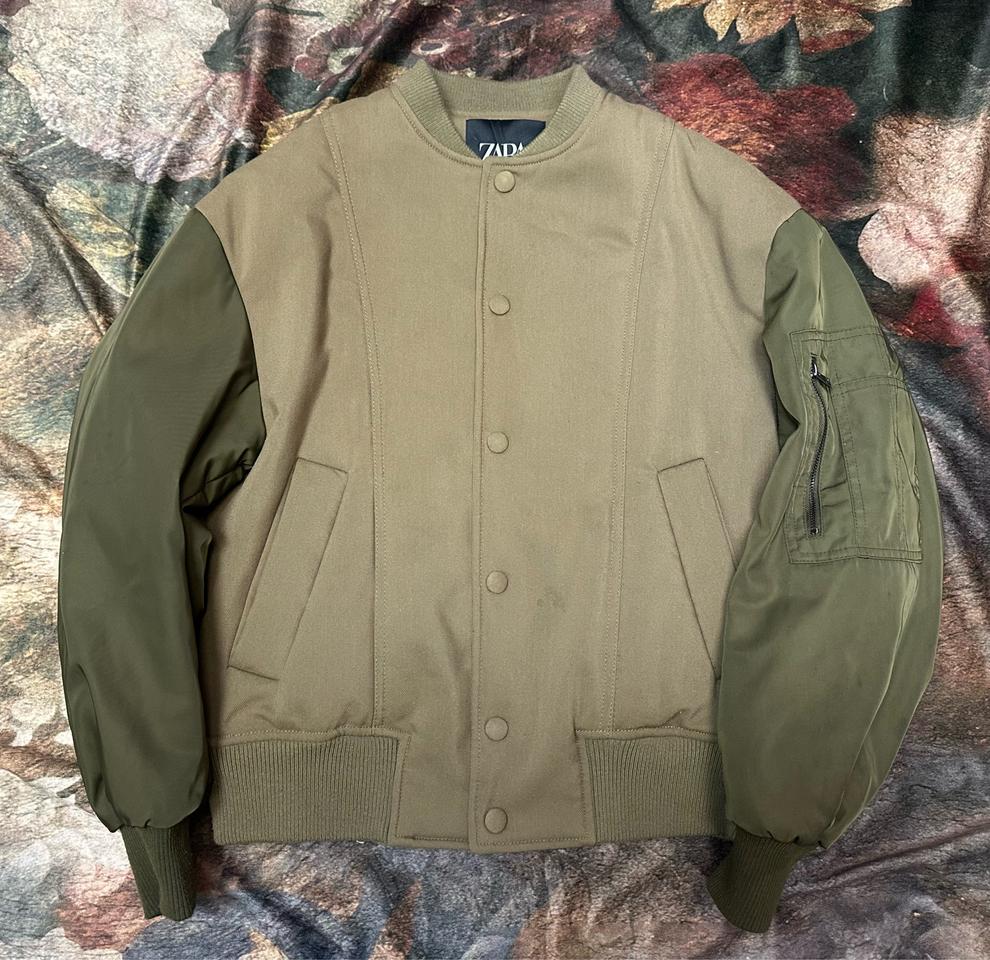 자라 빈티지 베이지항공점퍼 XS 알파인더스트리 ma1 유니클로 코스 점퍼