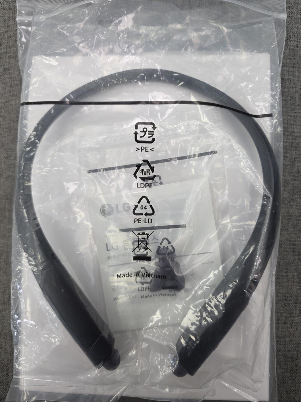 LG 블루투스 이어폰,HBS-2000 새제품 팝니다.