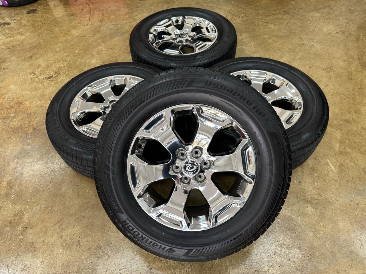 더 뉴 모하비 18인치 순정휠타이어 팝니다