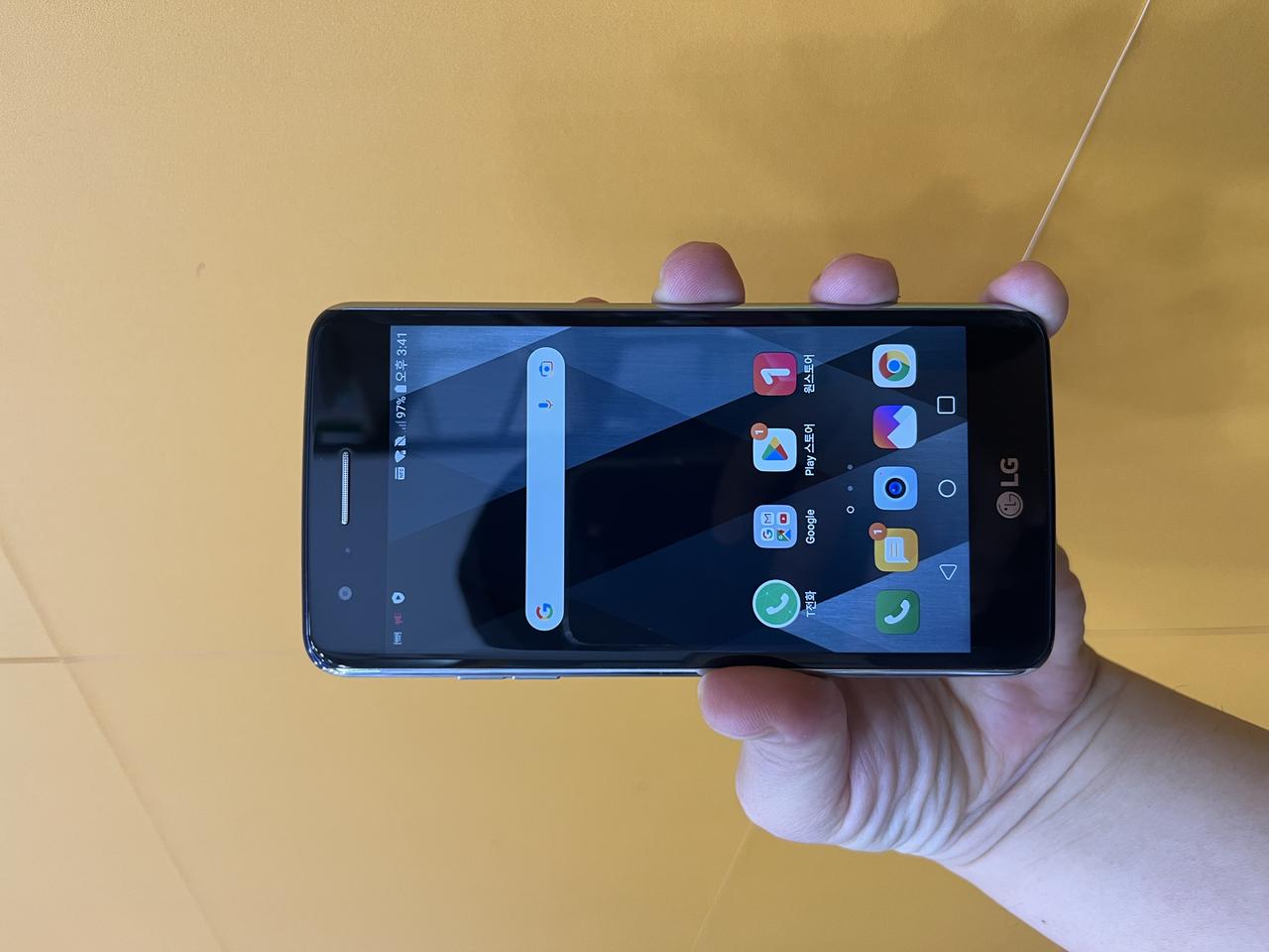 LG X300 16G 블랙 판매합니다