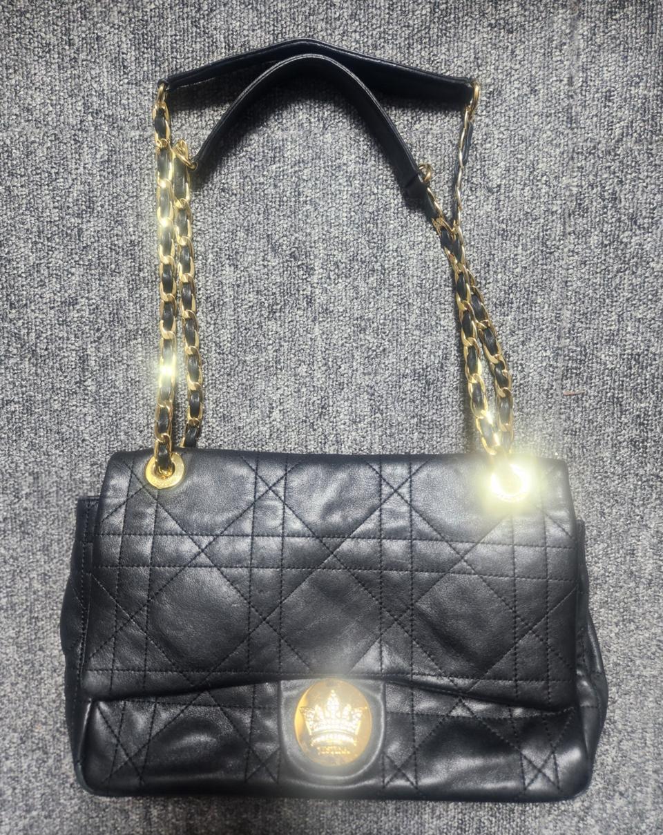 제이에스티나 블랙 퀼팅 체인백-정품