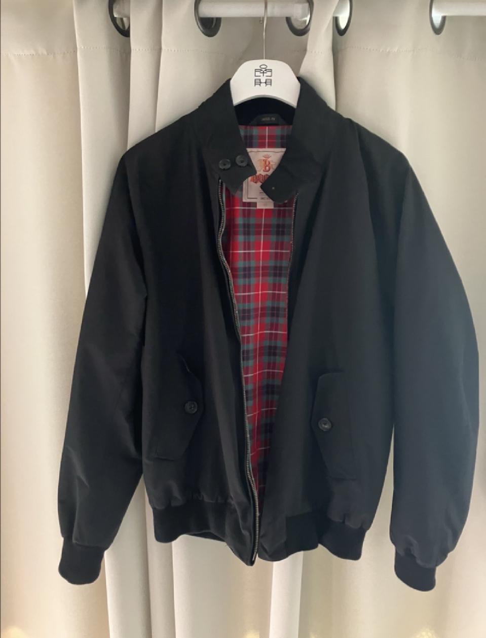 바라쿠타 g9 슬림 블랙 40사이즈