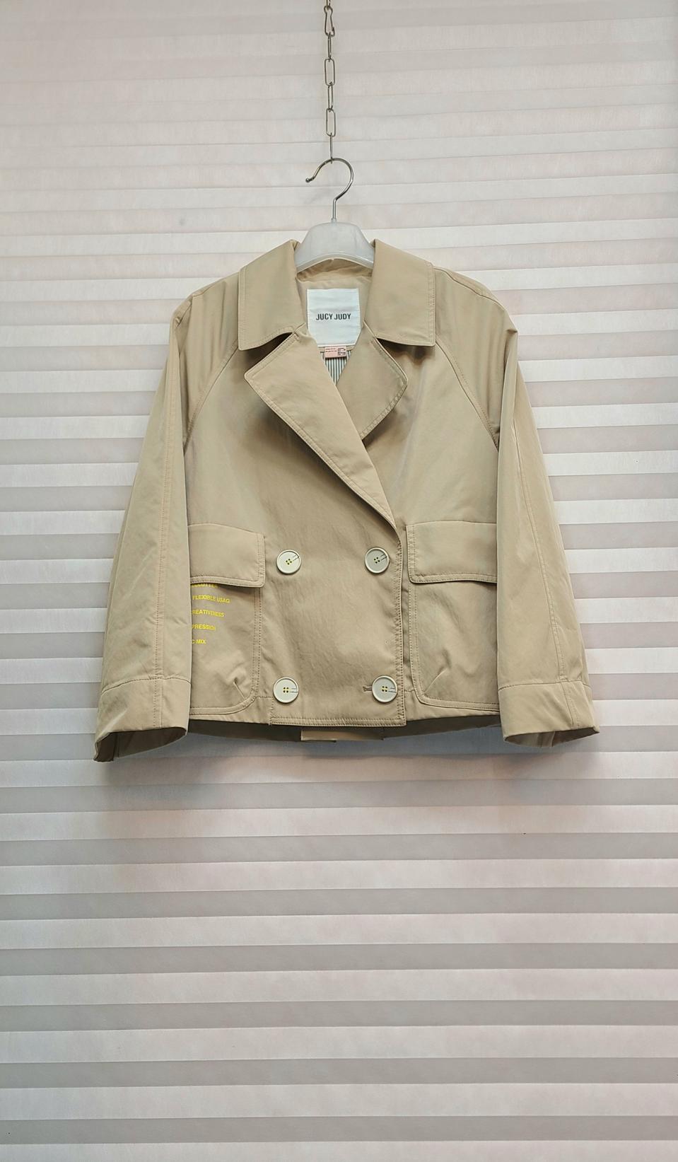 쥬시쥬디> A라인 숏자켓