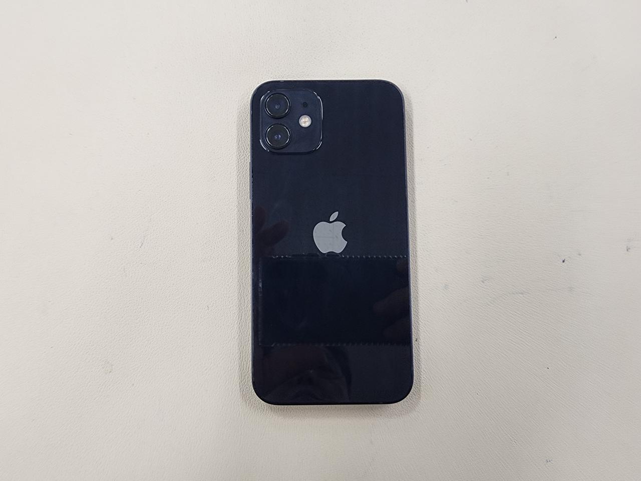 아이폰12 128G 밧데리100프로 무기스 무찍힘 상태최상 ^^