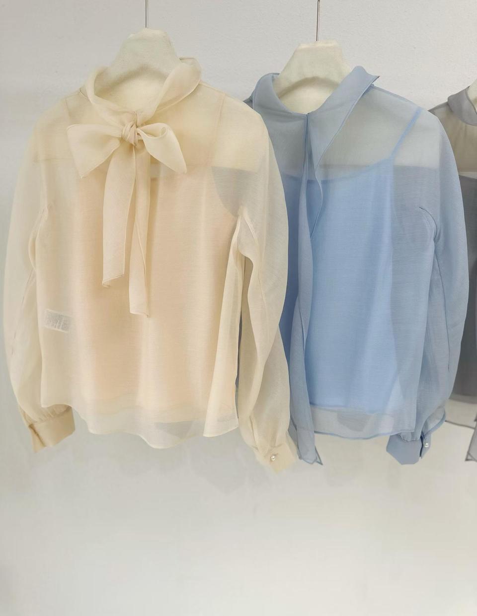 잇미샤 블라우스 