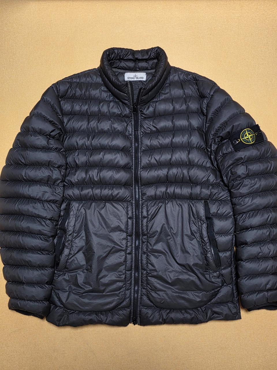 스톤아일랜드 가먼트다이드 경량패딩xl