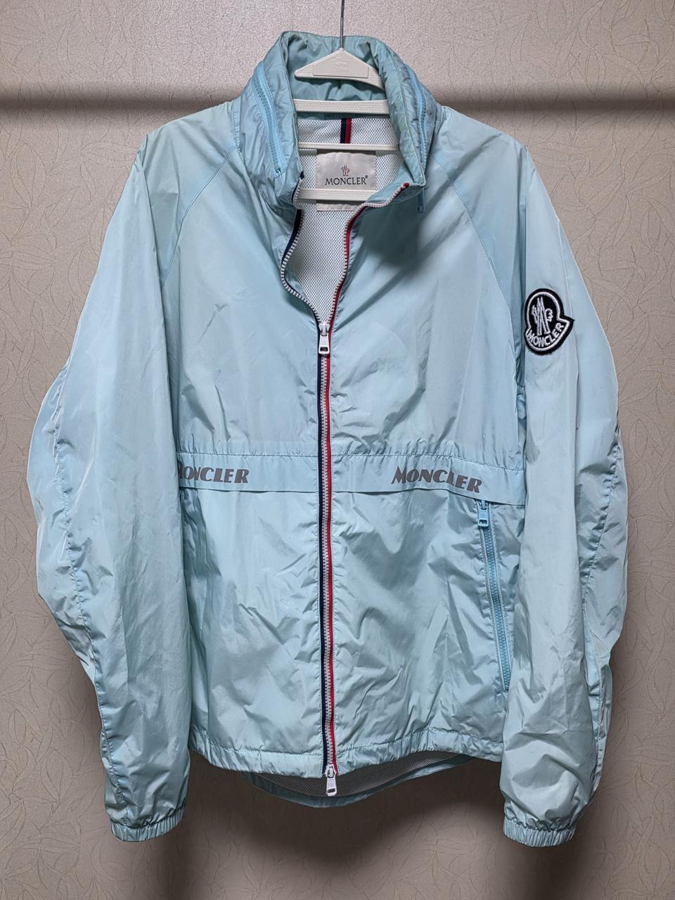 몽클레어 바람막이