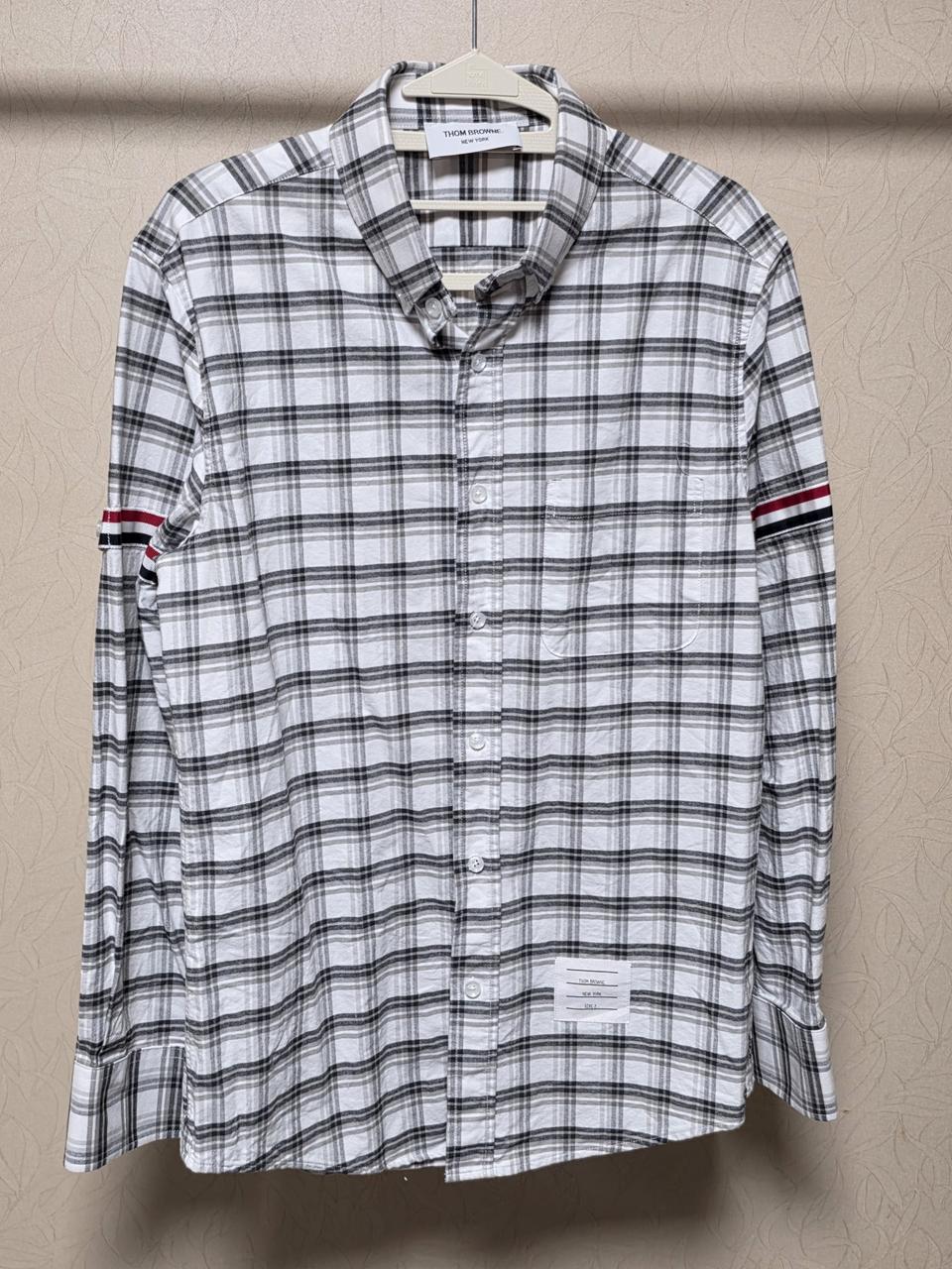 톰브라운 셔츠