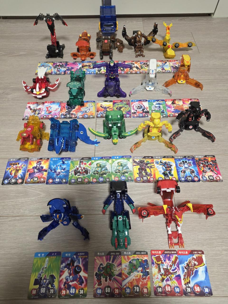 터닝메카드-에반,피닉스,투스코 등 총 18종+메카드 36장+스타터w.휴대