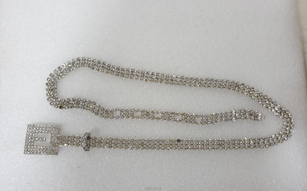 패션잡화 특가~럭셔리한 디자인의 큐빅장식이 화려한 체인벨트 메탈벨트 정장