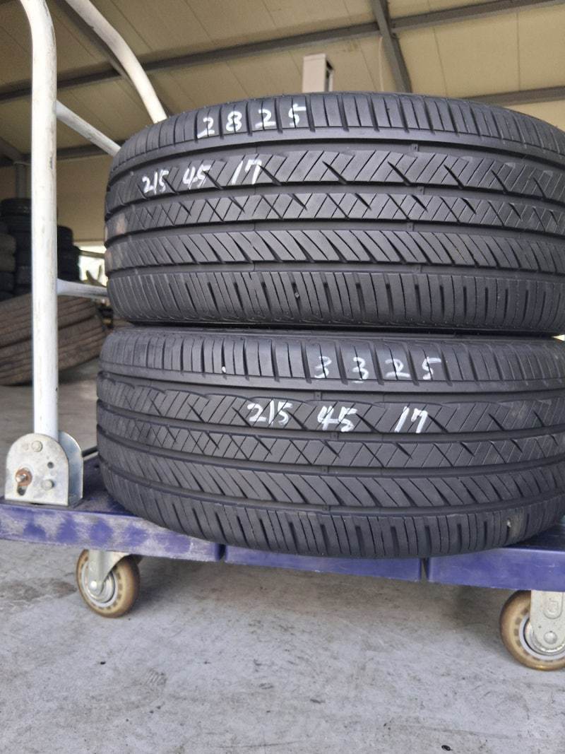 한국 25년 (90%이상급) 2154517 중고타이어 2개