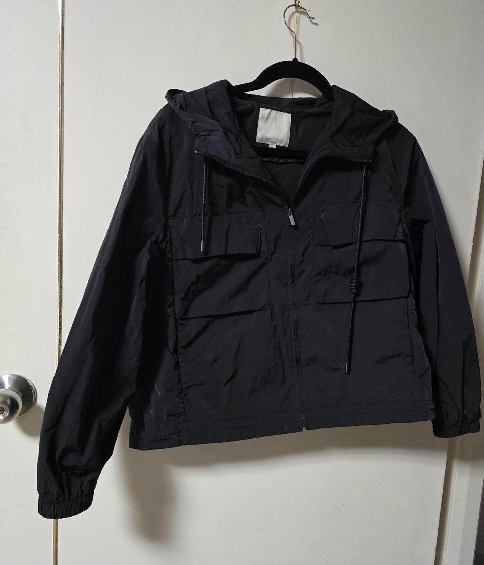 셀레샵. 블랙 후드 바람막이 ㅡ프리