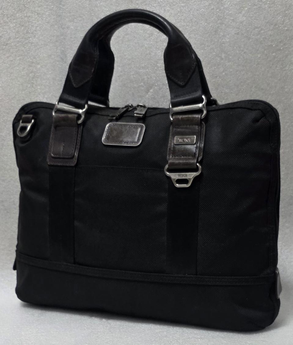 투미 TUMI 알파 브라보 찰스턴 컴팩트 랩탑 브리프 22610HKH