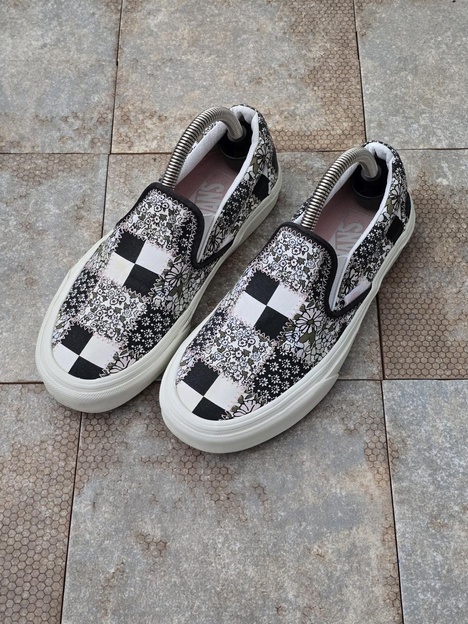 (230)반스 패치워크 플로럴 슬립온 스니커즈