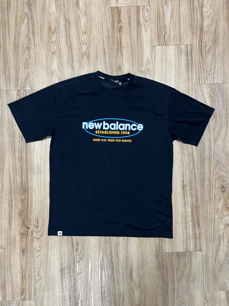 뉴발란스 반팔 티셔츠 105