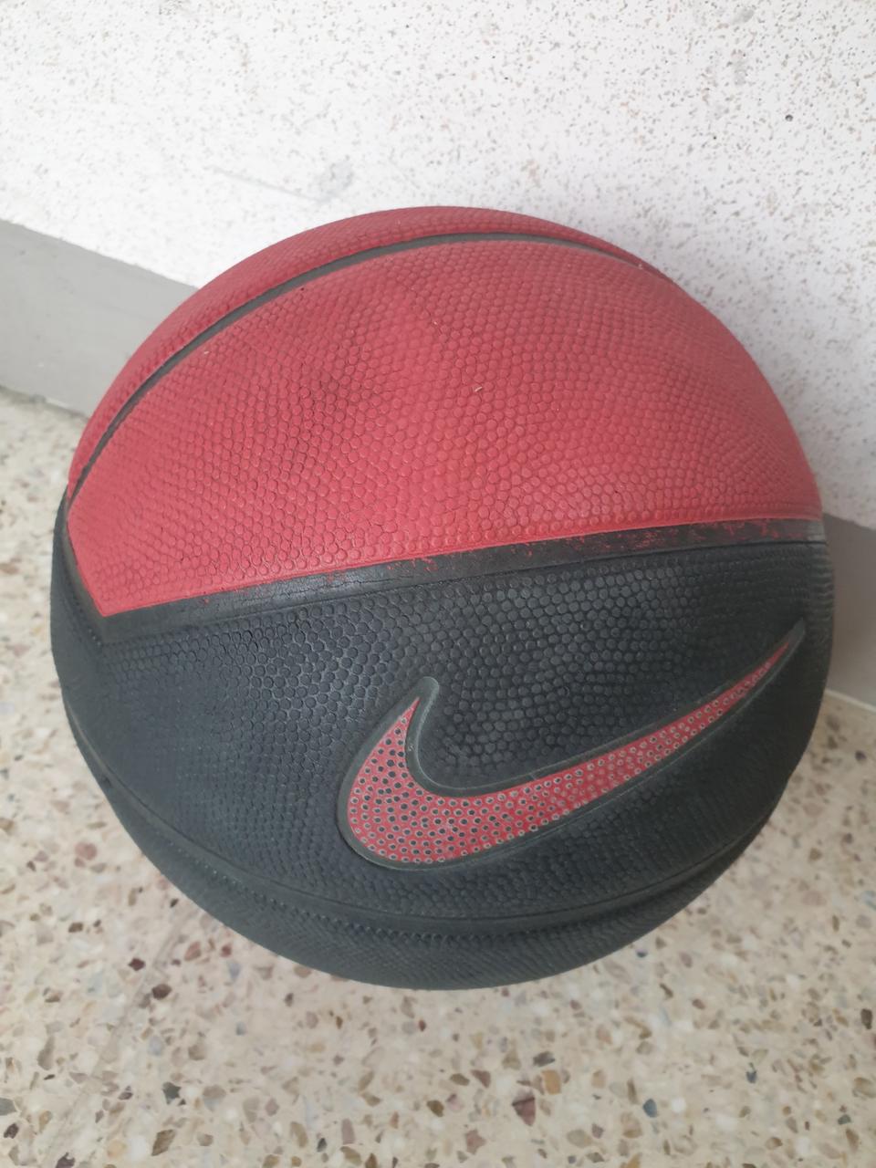 나이키 농구공 레드/블랙