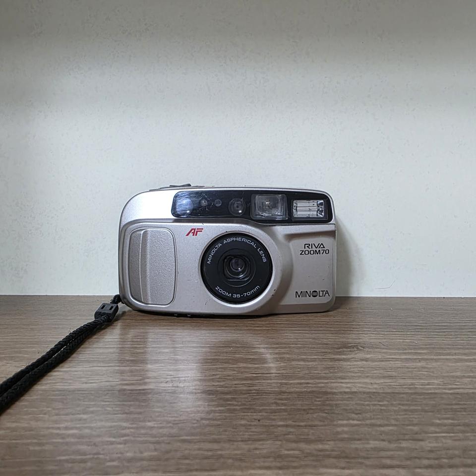 미놀타 RIVA ZOOM 70 필름 카메라
