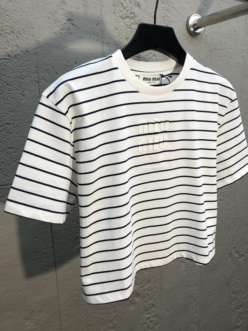 미우미우 반팔티