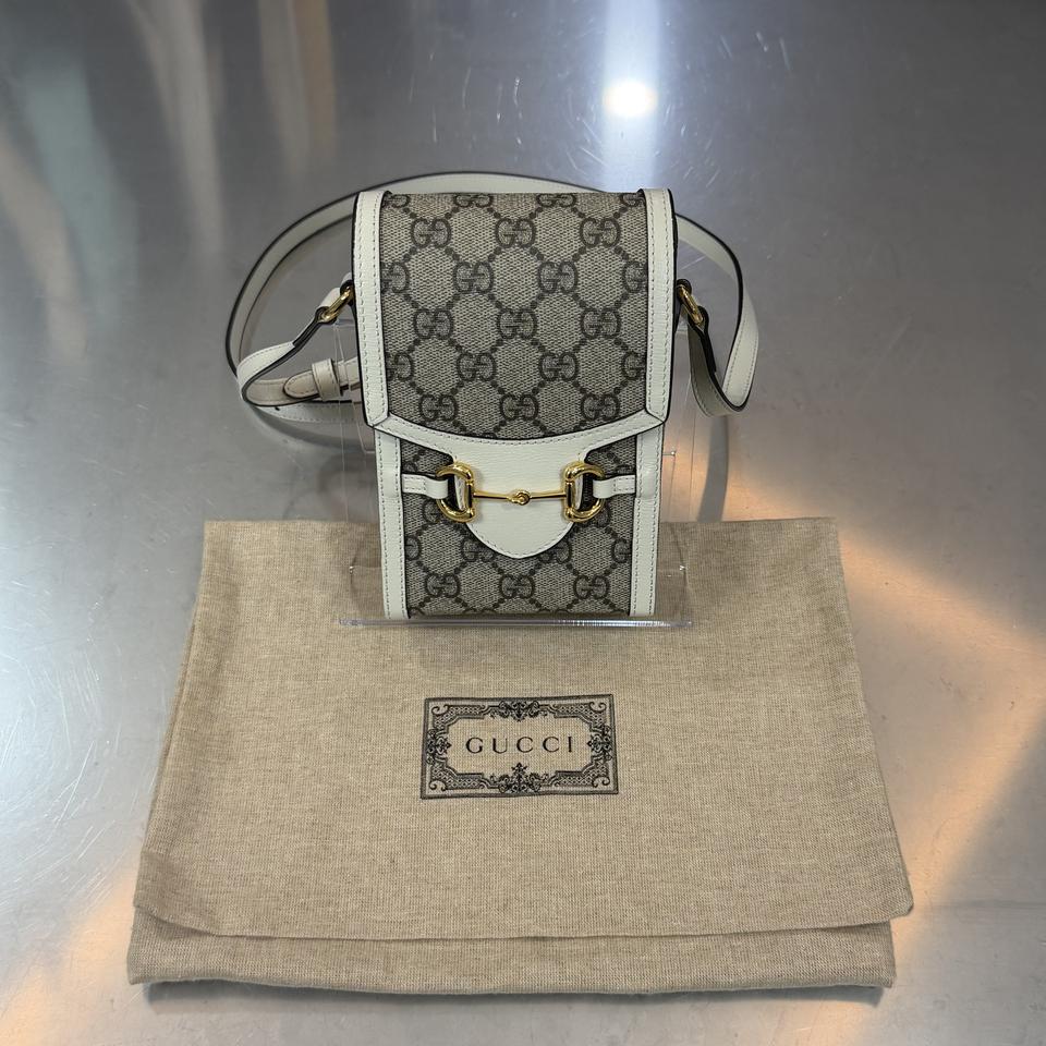 [리오브전포점] 구찌 GG 캔버스 홀스빗 폰 홀더 크로스백