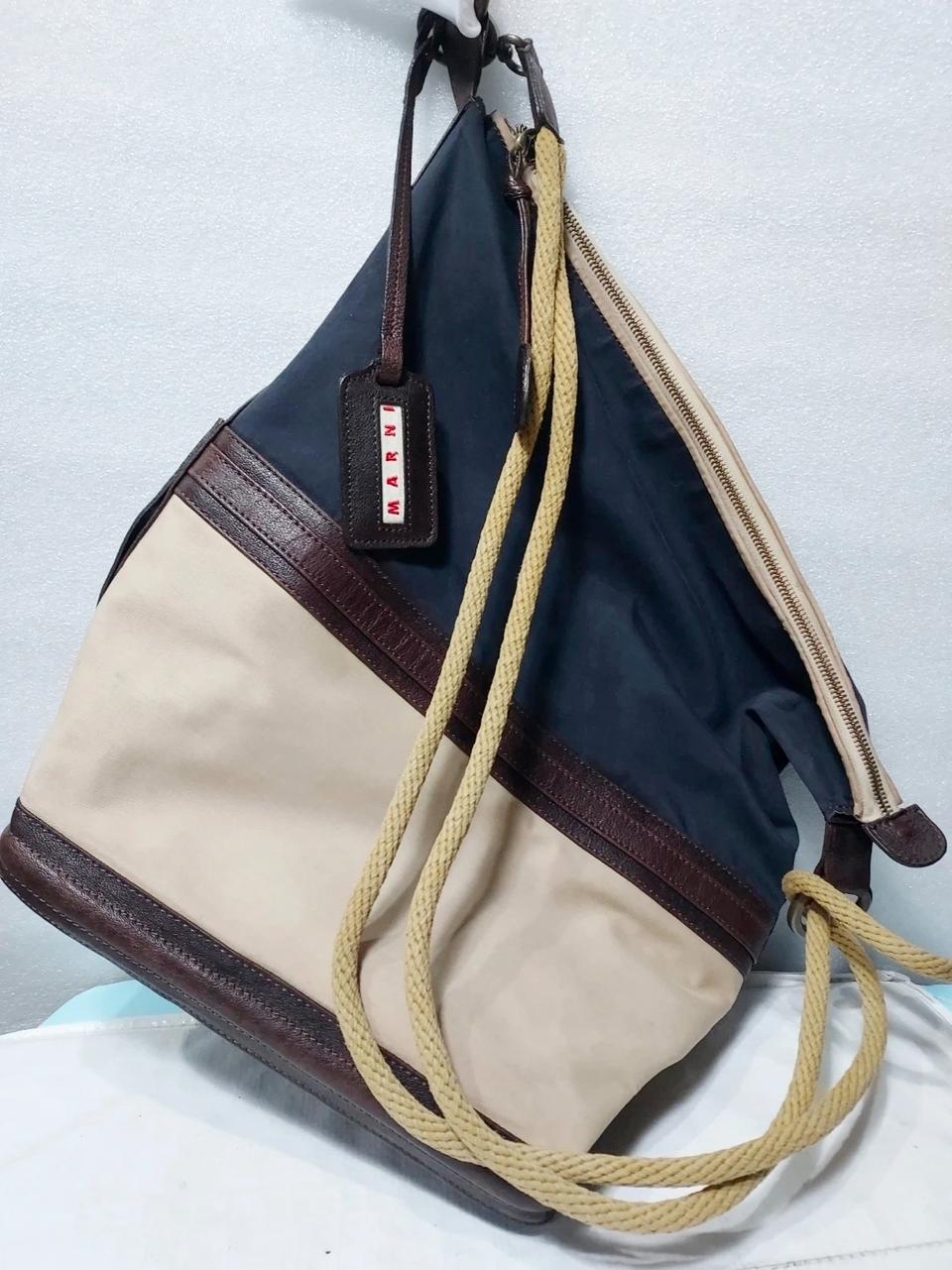 마르니정쿰숄더백